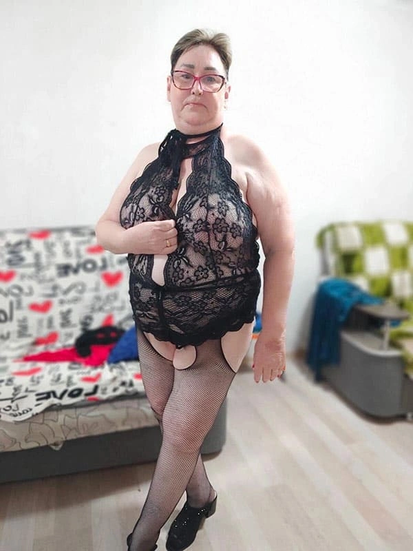 Присланные ню фото толстой тёщи