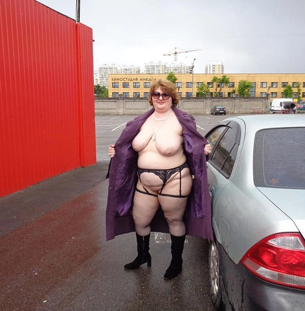 Частные фото русской зрелой толстушки эксгибиционистки