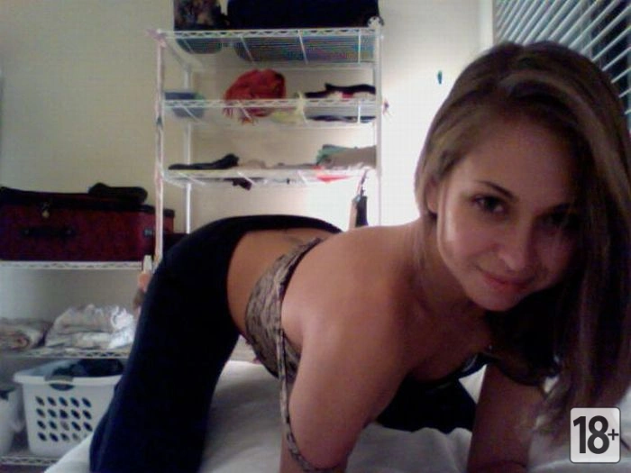 Симпатичные девушки из Twitter (60 фото)