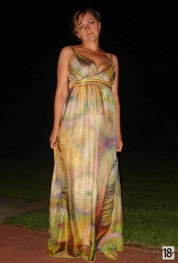 Муж выкладывает в интернет голую свою жену ( 43 фото )