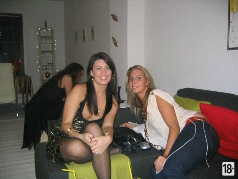 Соблазнительные засветы девушек: откровенные фото и незабываемые моменты обнажения