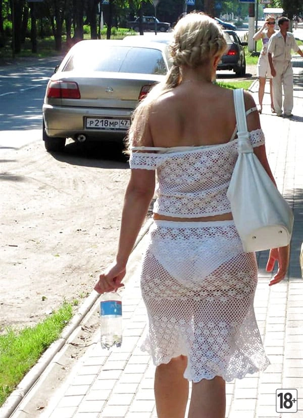 Секреты улиц: просвечивающая одежда и видны трусы